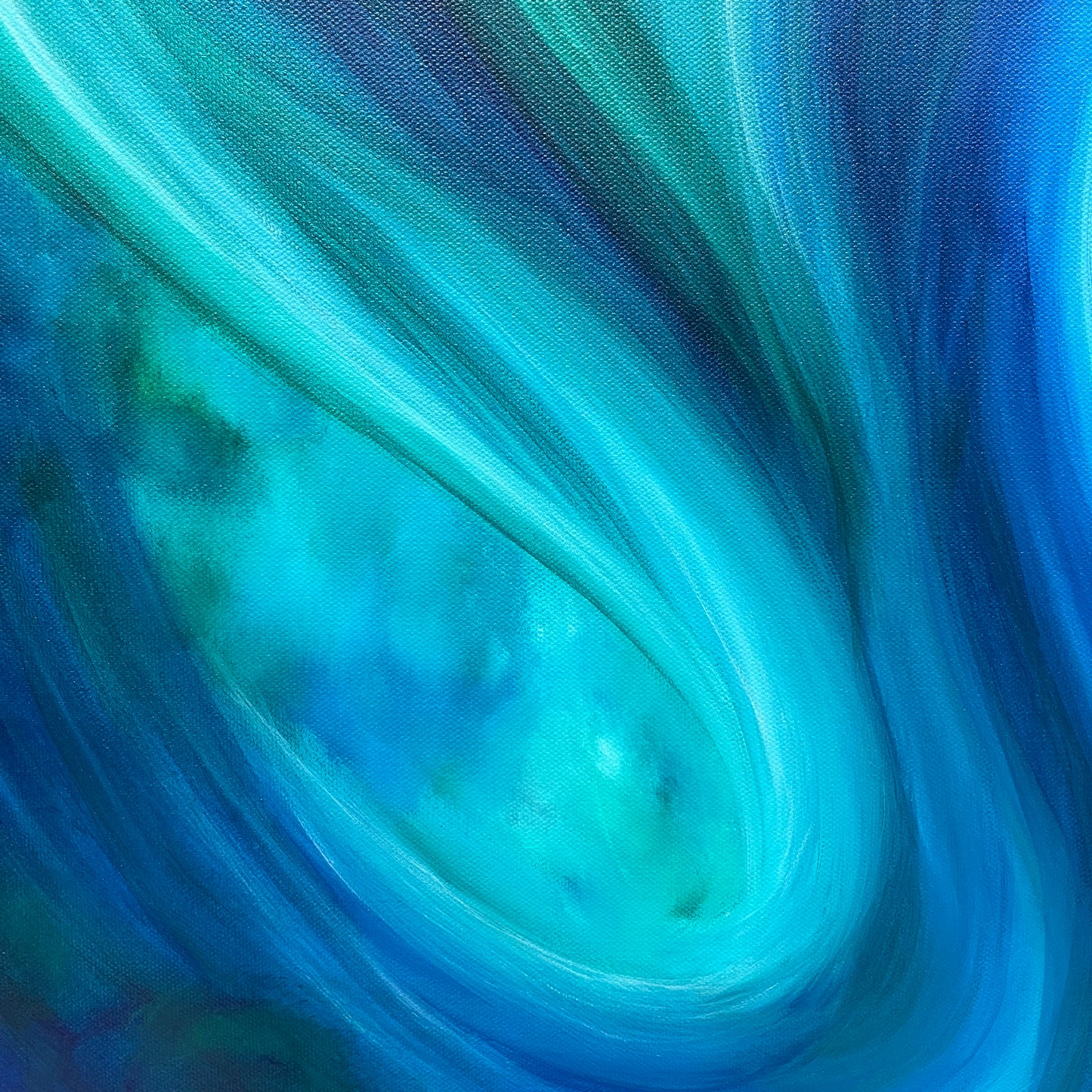 Whispering Currents